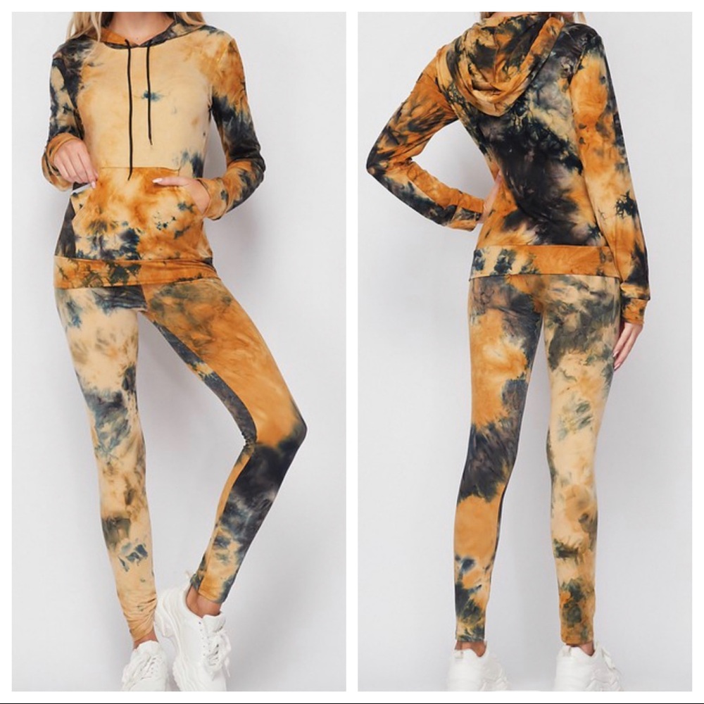 New Mix 2 Piece Tie Dye Hoodie and pants set NWT Size S/ M